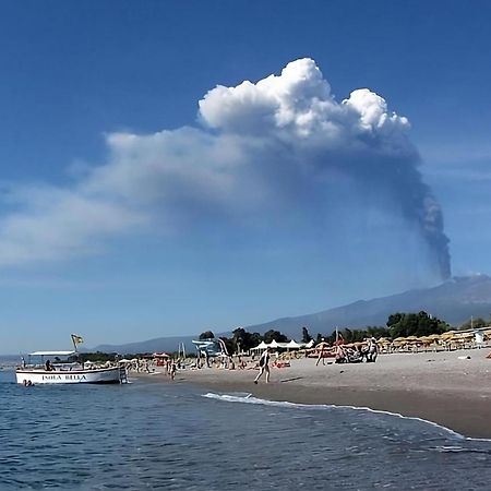 Villa Bea Giardini Naxos Esterno foto