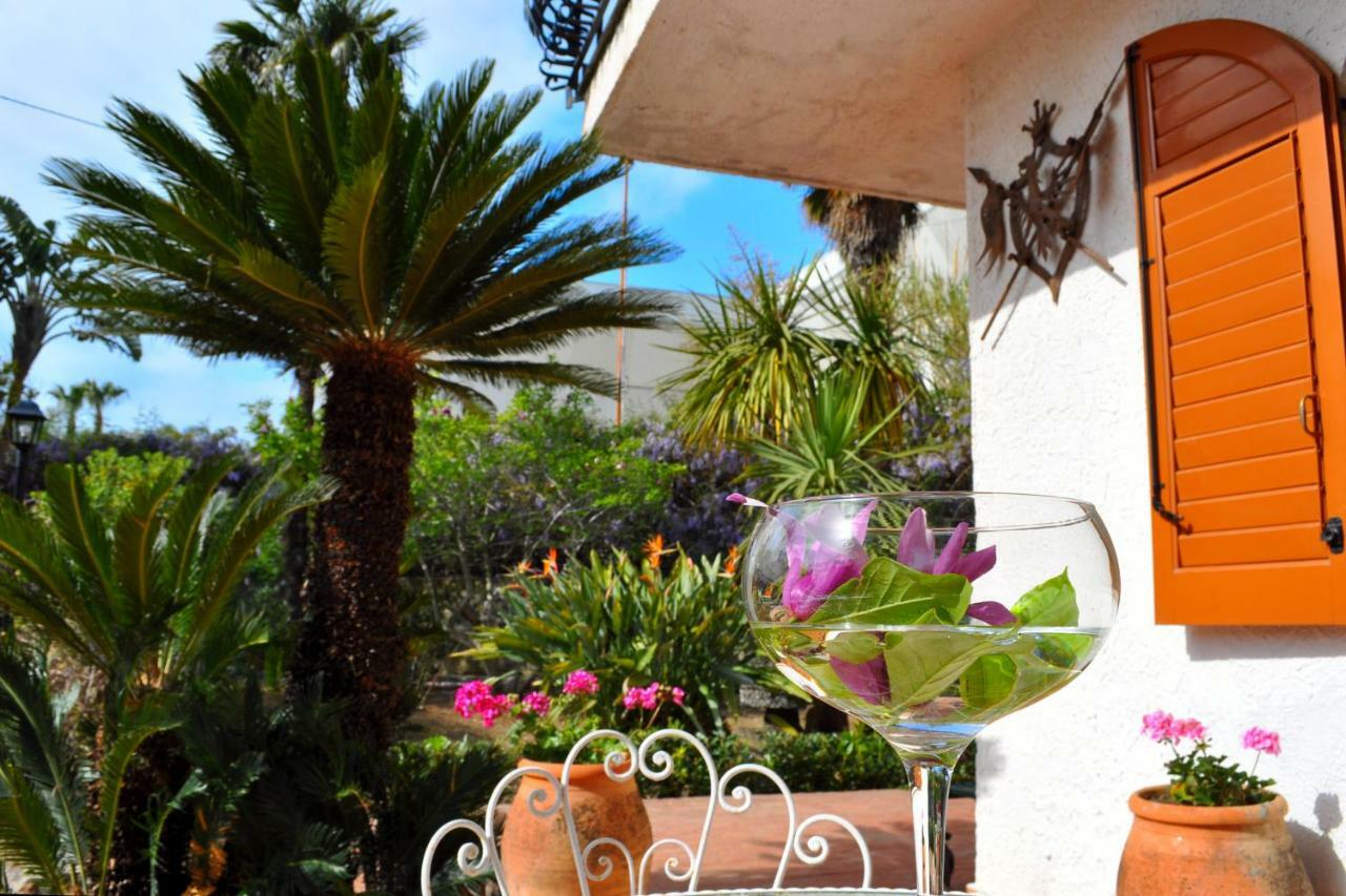 Villa Bea Giardini Naxos Esterno foto